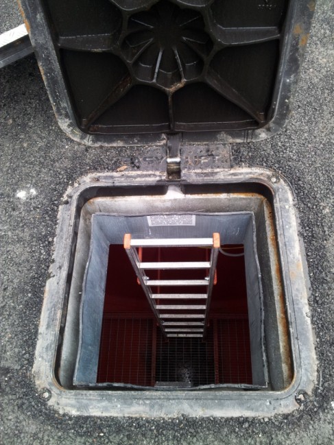 accesso a serbatoio pellet interrato