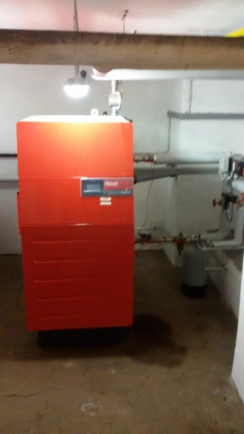 Caldaia a gas condensazione HOVAL Ultragas