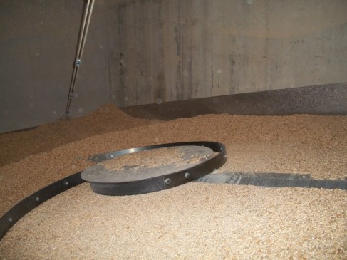 Gelenkarmaustragung Pelletslager