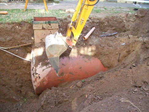 Entferung alter Öltank